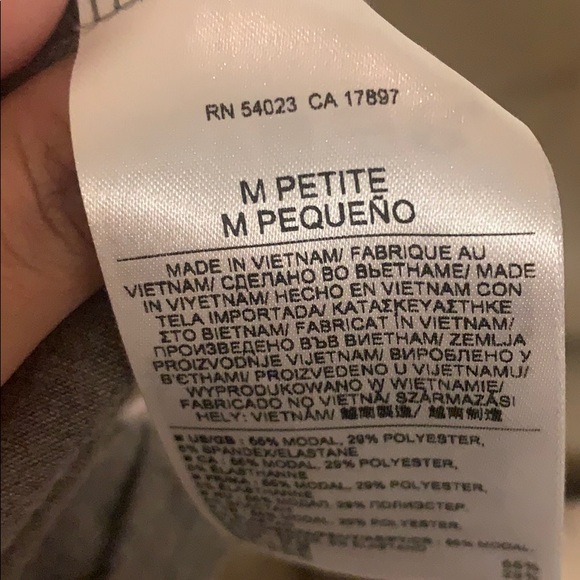 Grey top - Picture 4 of 4